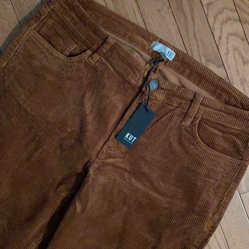 Kut From The Cloth Kelsey Ankle Flare Raw Hem Corduroy jeans/Cognac - Picture 3 of 8